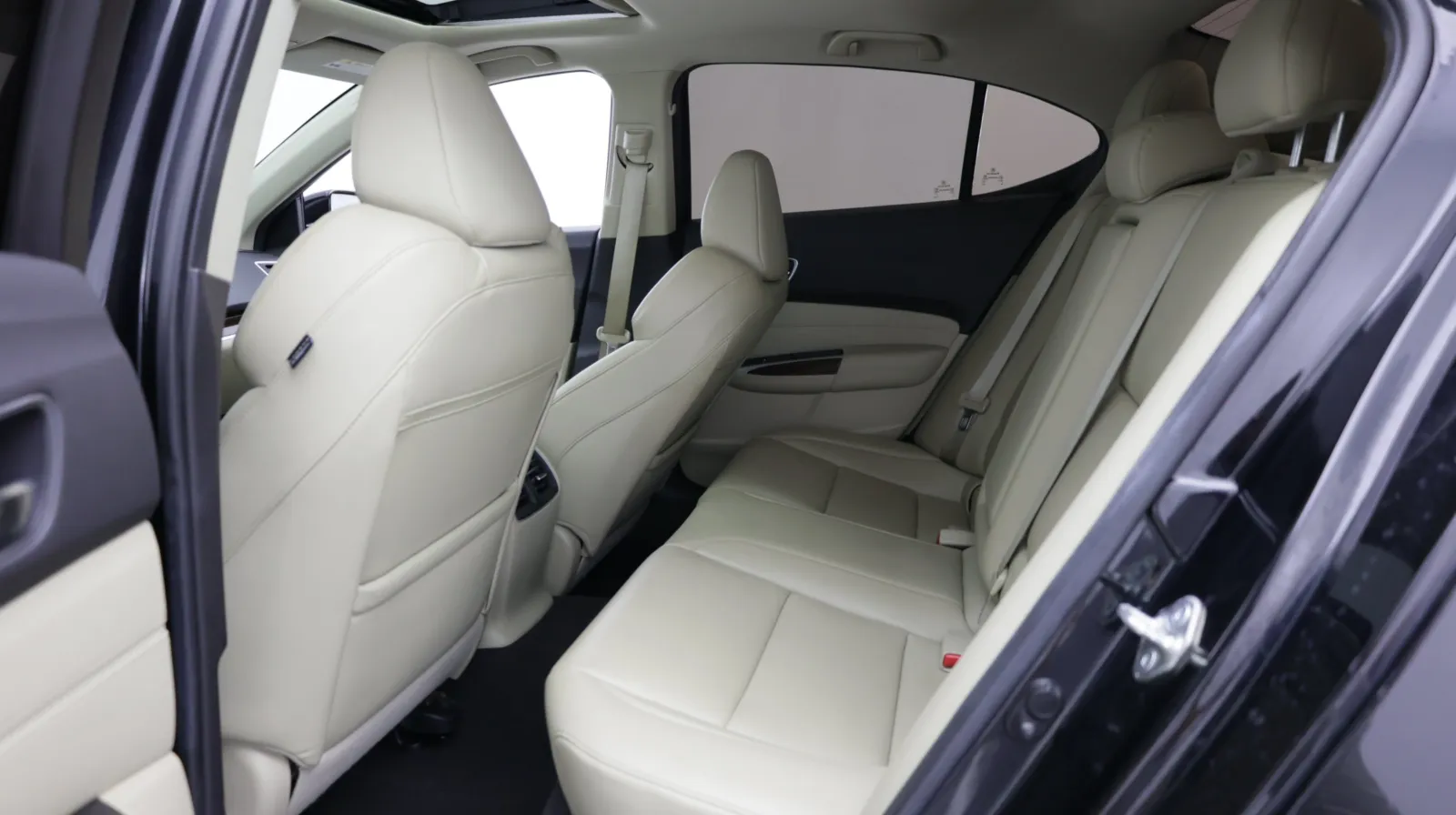 Acura TLX photo 26