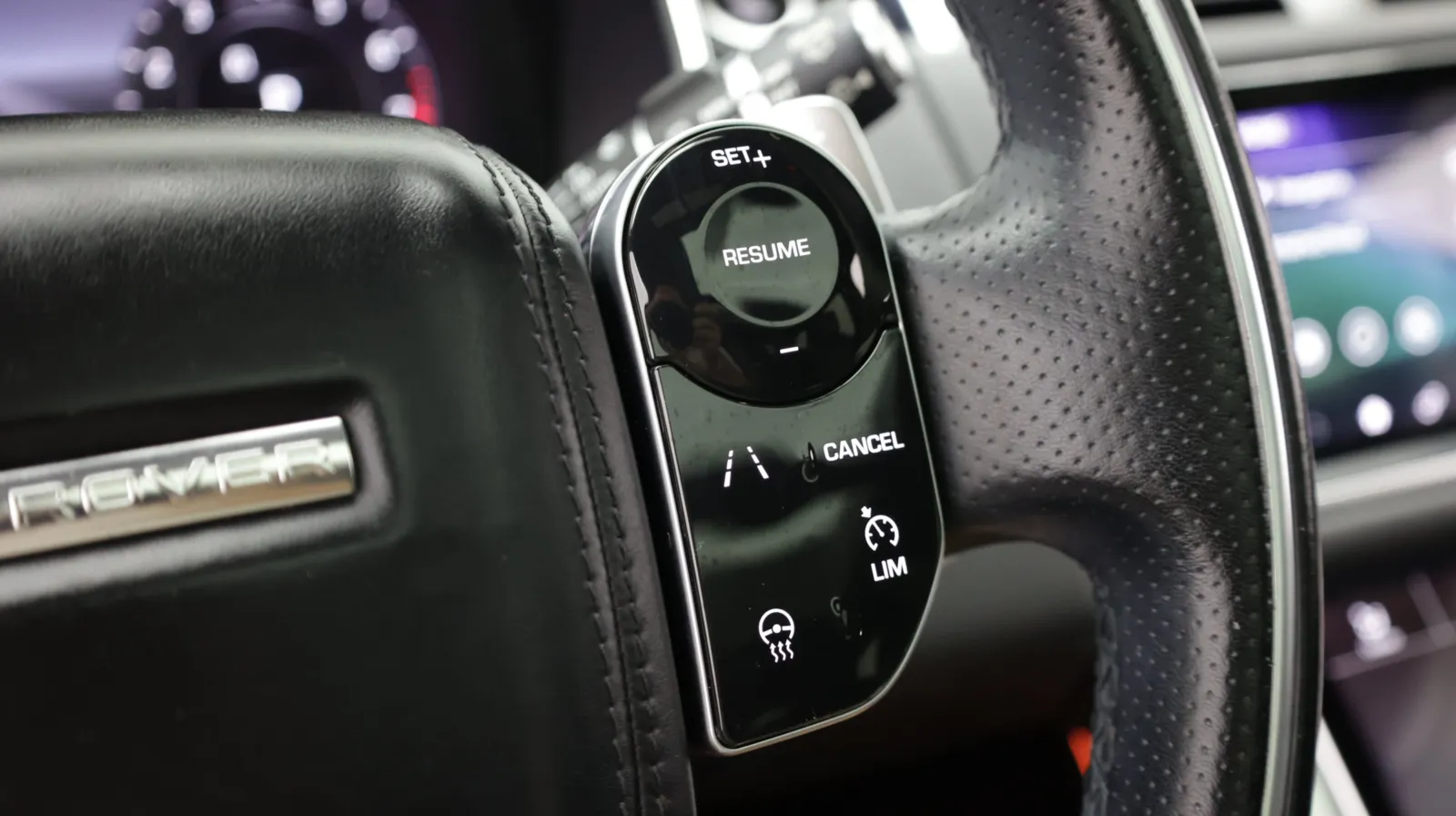 Land Rover Range Rover Sport photo 24