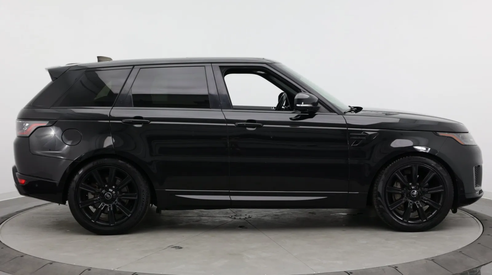 Land Rover Range Rover Sport photo 10