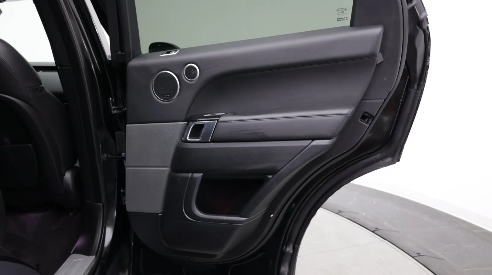 Land Rover Range Rover Sport photo 37