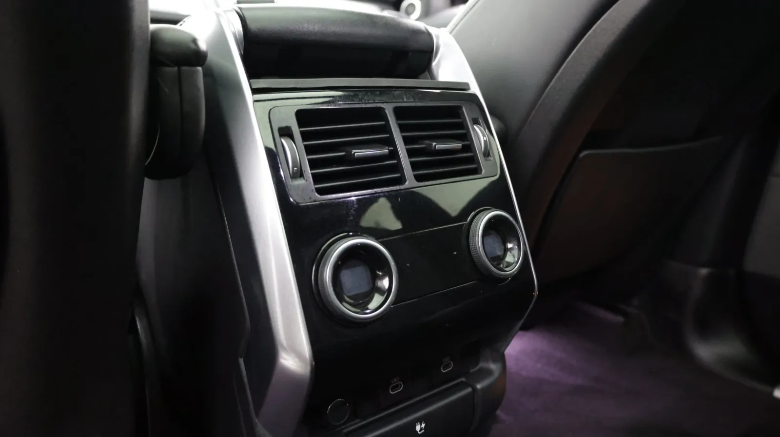 Land Rover Range Rover Sport photo 29