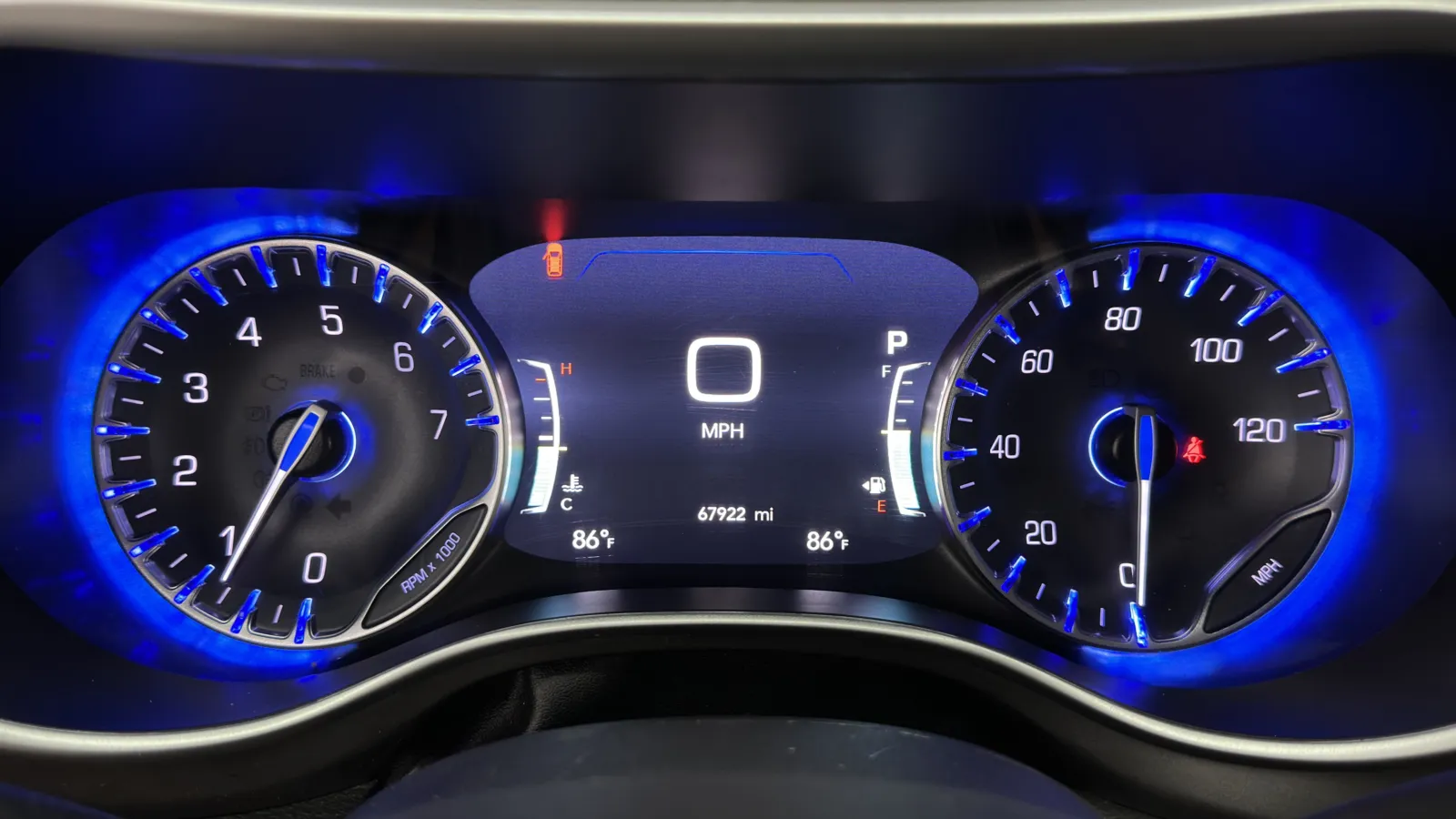 Chrysler Pacifica photo 19