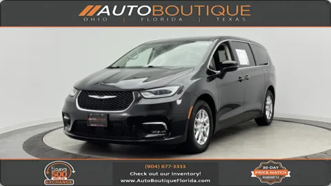 Black 2023 Chrysler Pacifica Touring L for sale in Jacksonville, FL