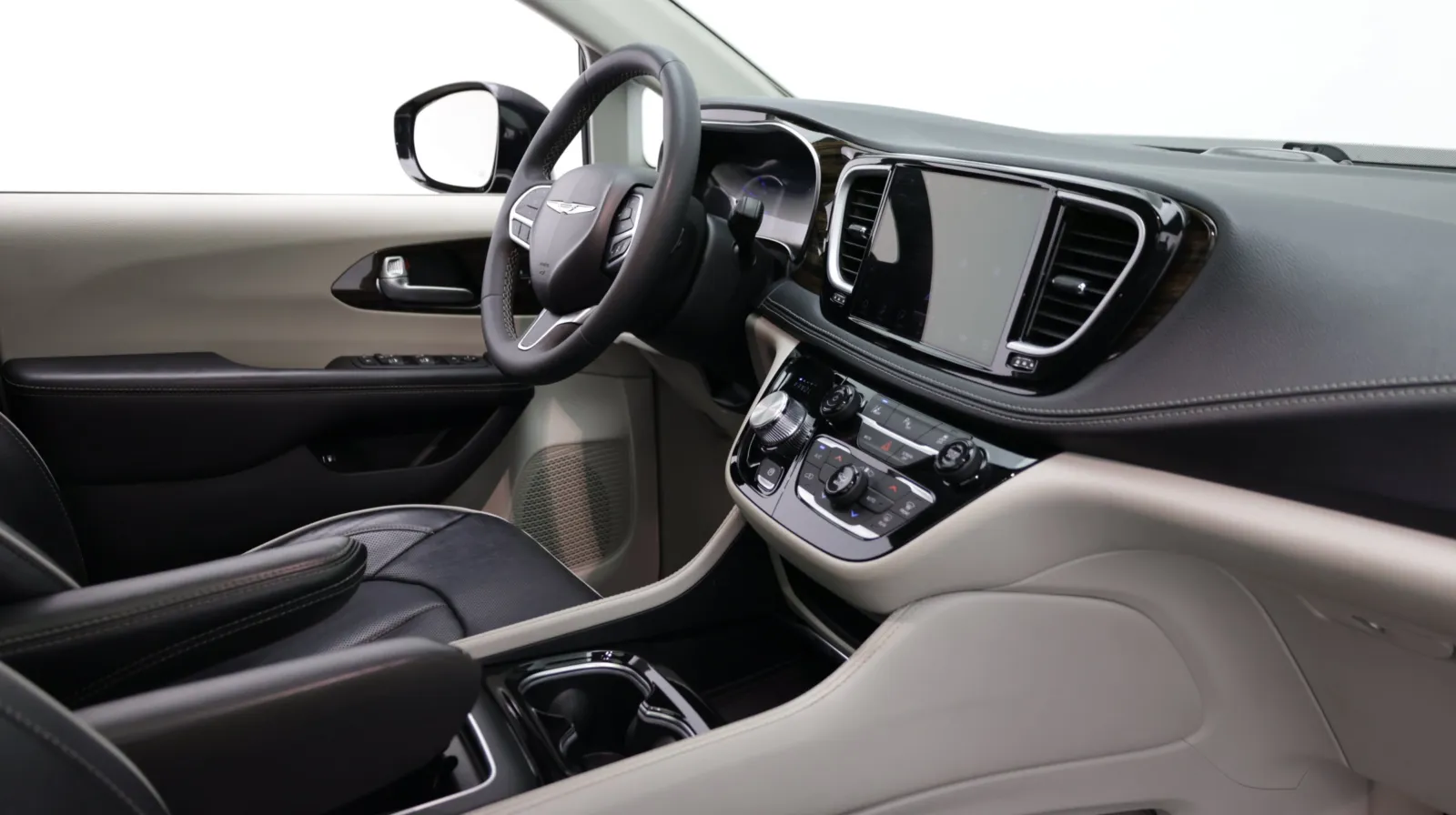 Chrysler Pacifica photo 39