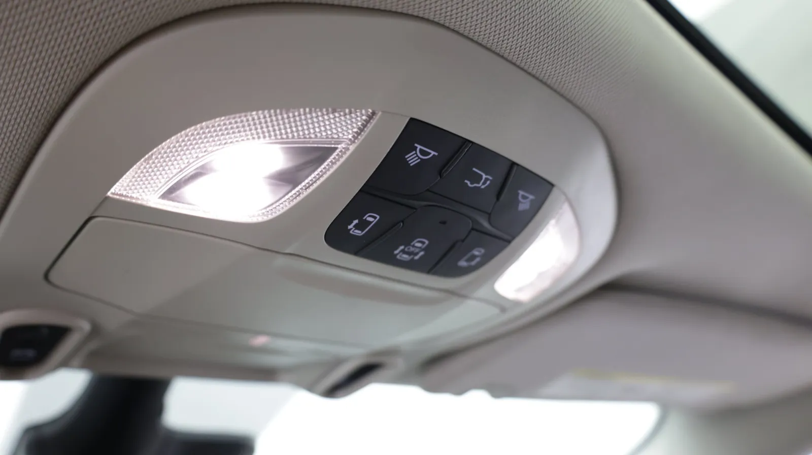 Chrysler Pacifica photo 26