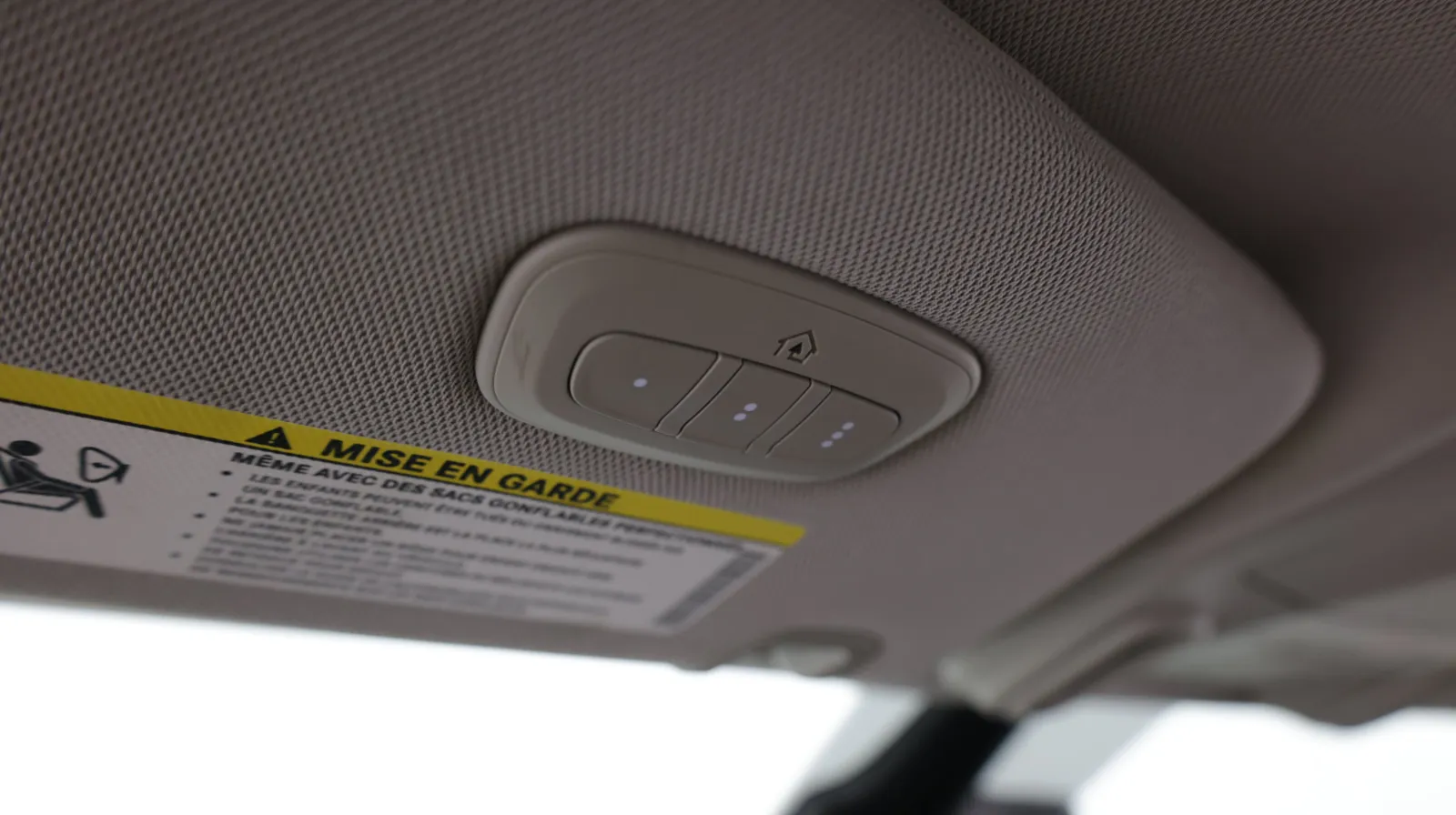 Chrysler Pacifica photo 27