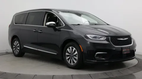 Another view of 2023 Chrysler Pacifica Hybrid Limited for sale in Jacksonville, FL at Auto Boutique Florida