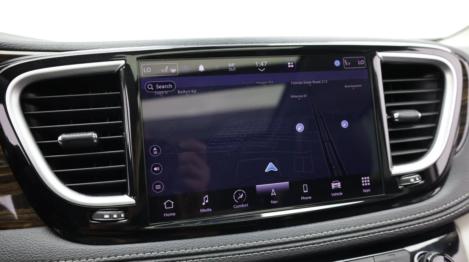 Chrysler Pacifica photo 6