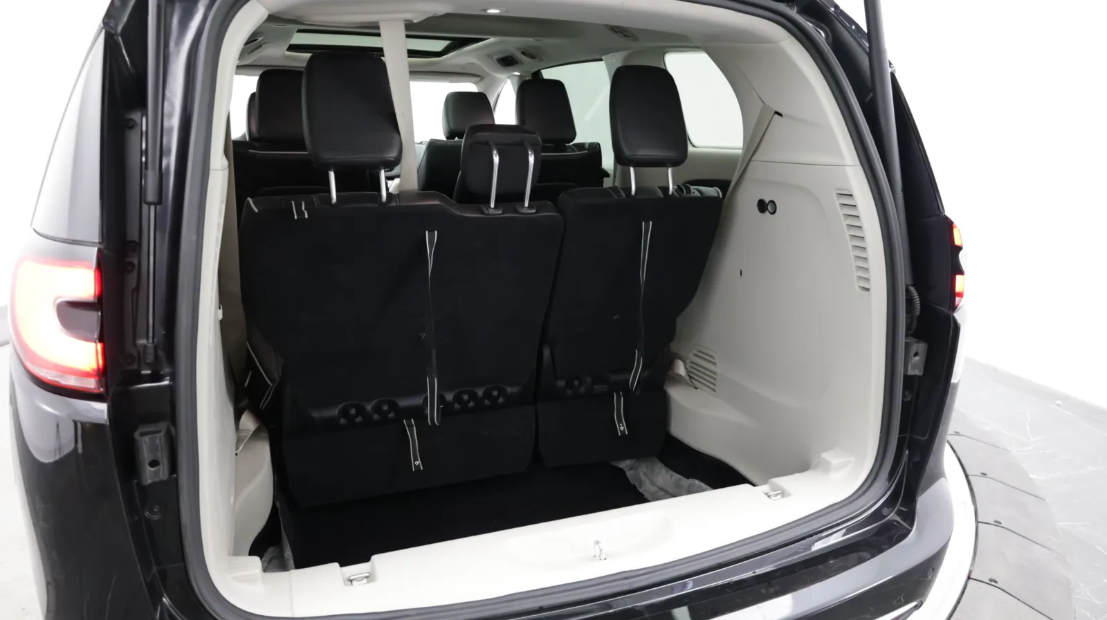 Chrysler Pacifica photo 35