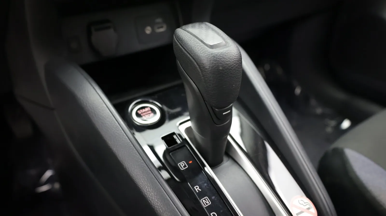 Nissan Versa photo 13