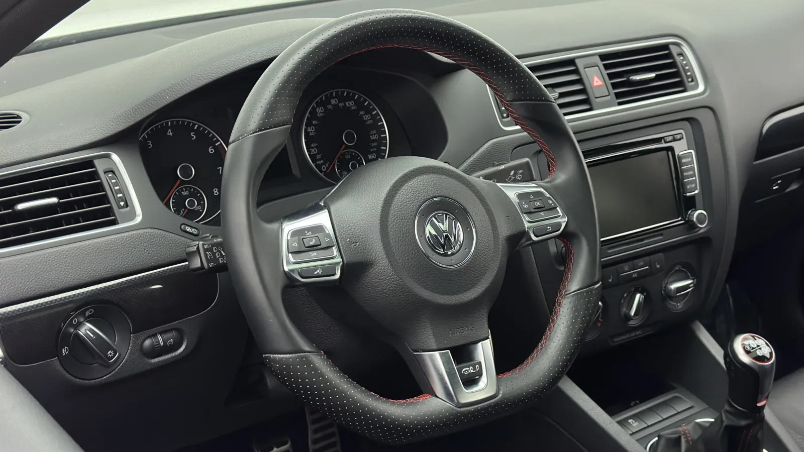 Volkswagen Jetta photo 8