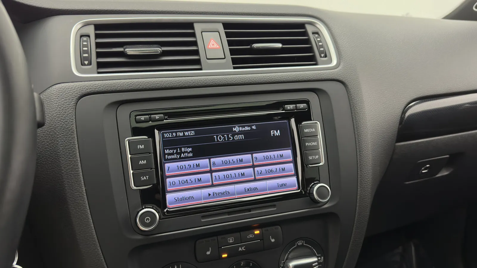 Volkswagen Jetta photo 17