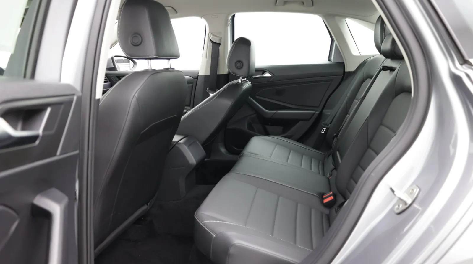Volkswagen Jetta photo 24