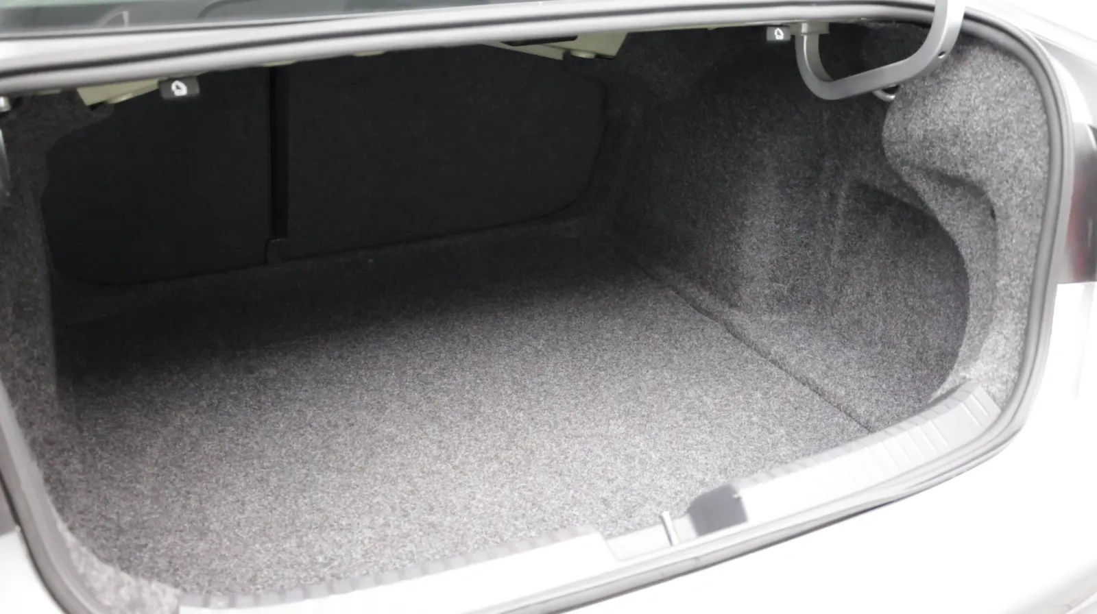 Volkswagen Jetta photo 30