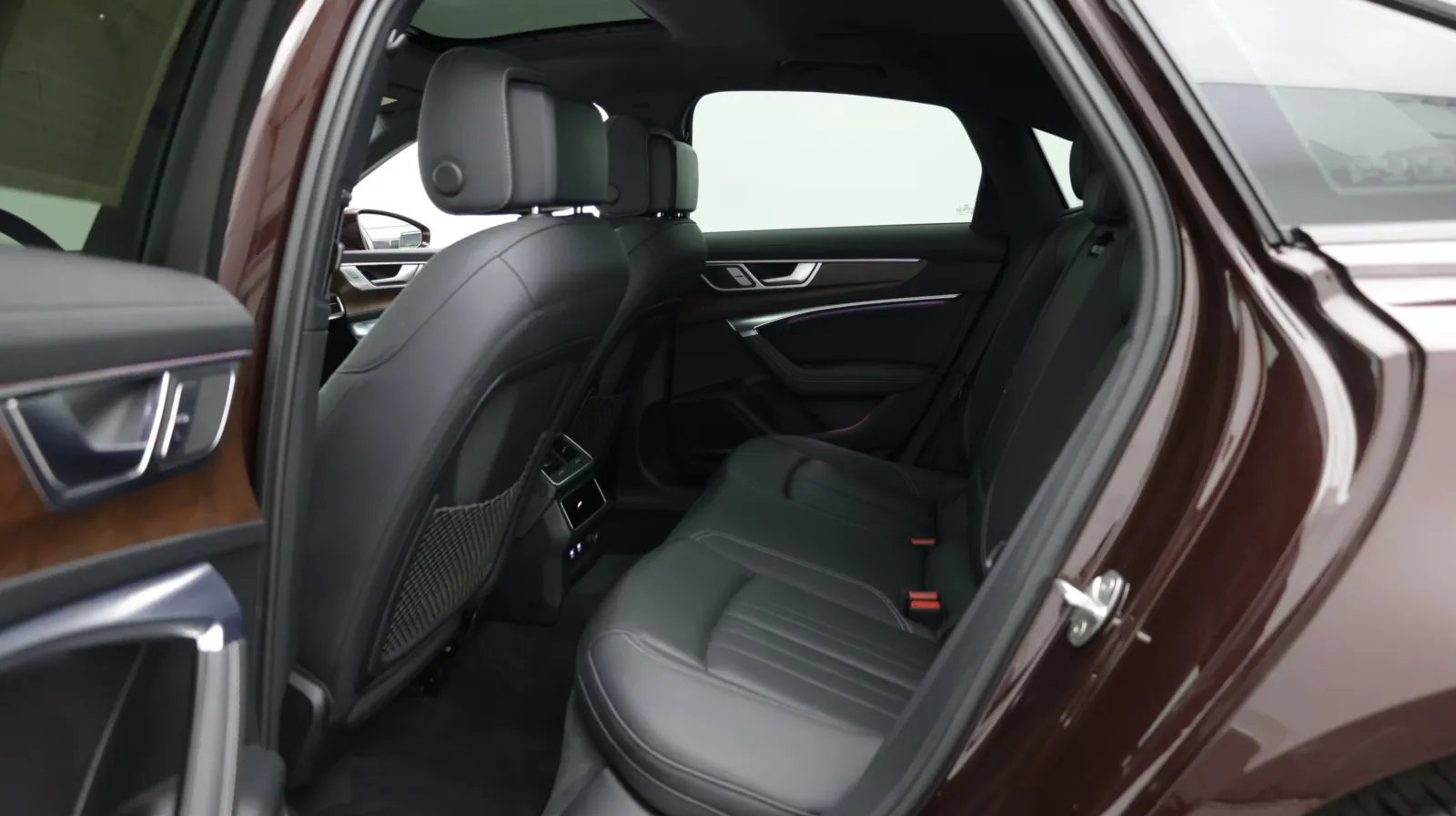 Audi A6 photo 26