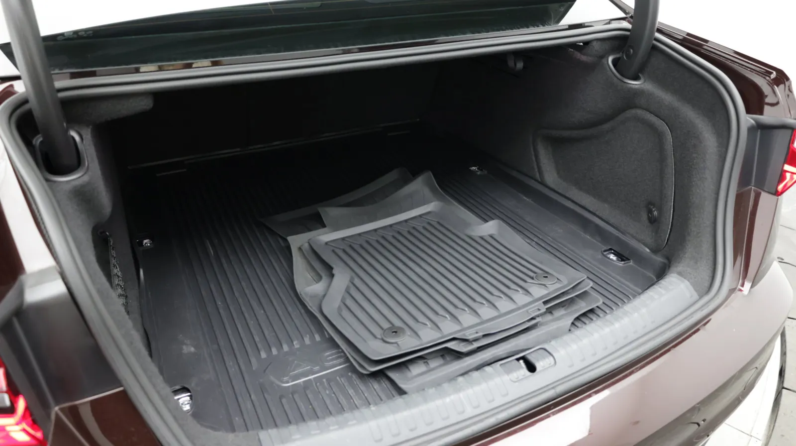 Audi A6 photo 32