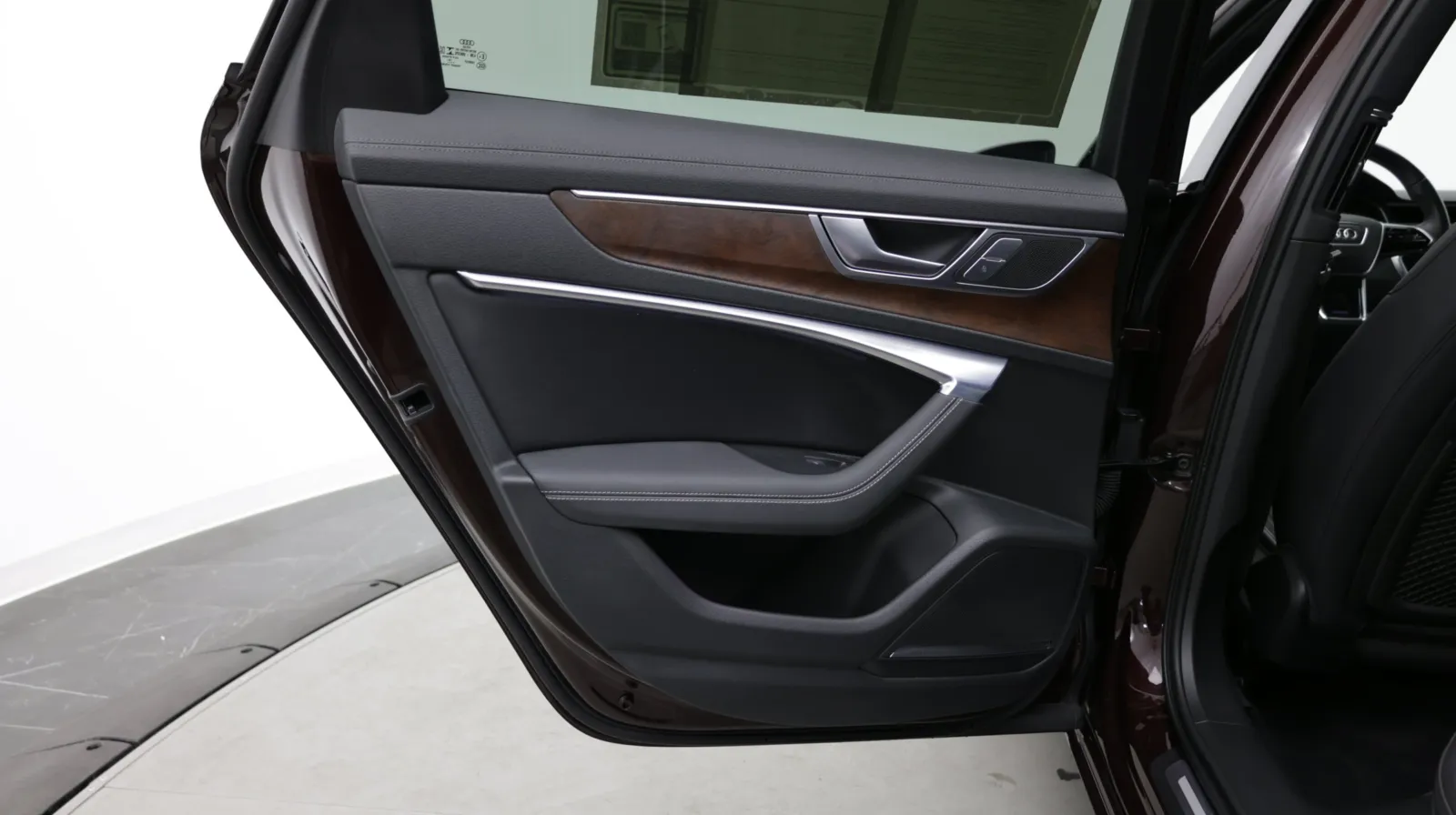 Audi A6 photo 27