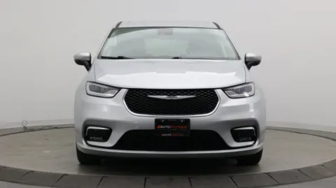 Photos of 2023 Chrysler Pacifica Touring L for sale in Jacksonville, FL at Auto Boutique Florida