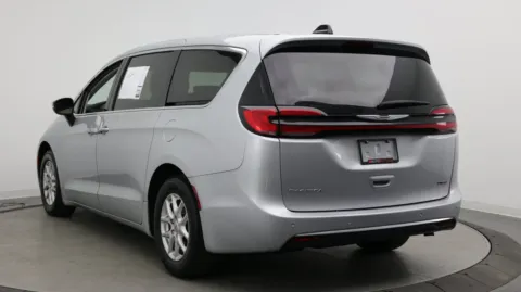 More photos of 2023 Chrysler Pacifica Touring L at Auto Boutique Florida, FL
