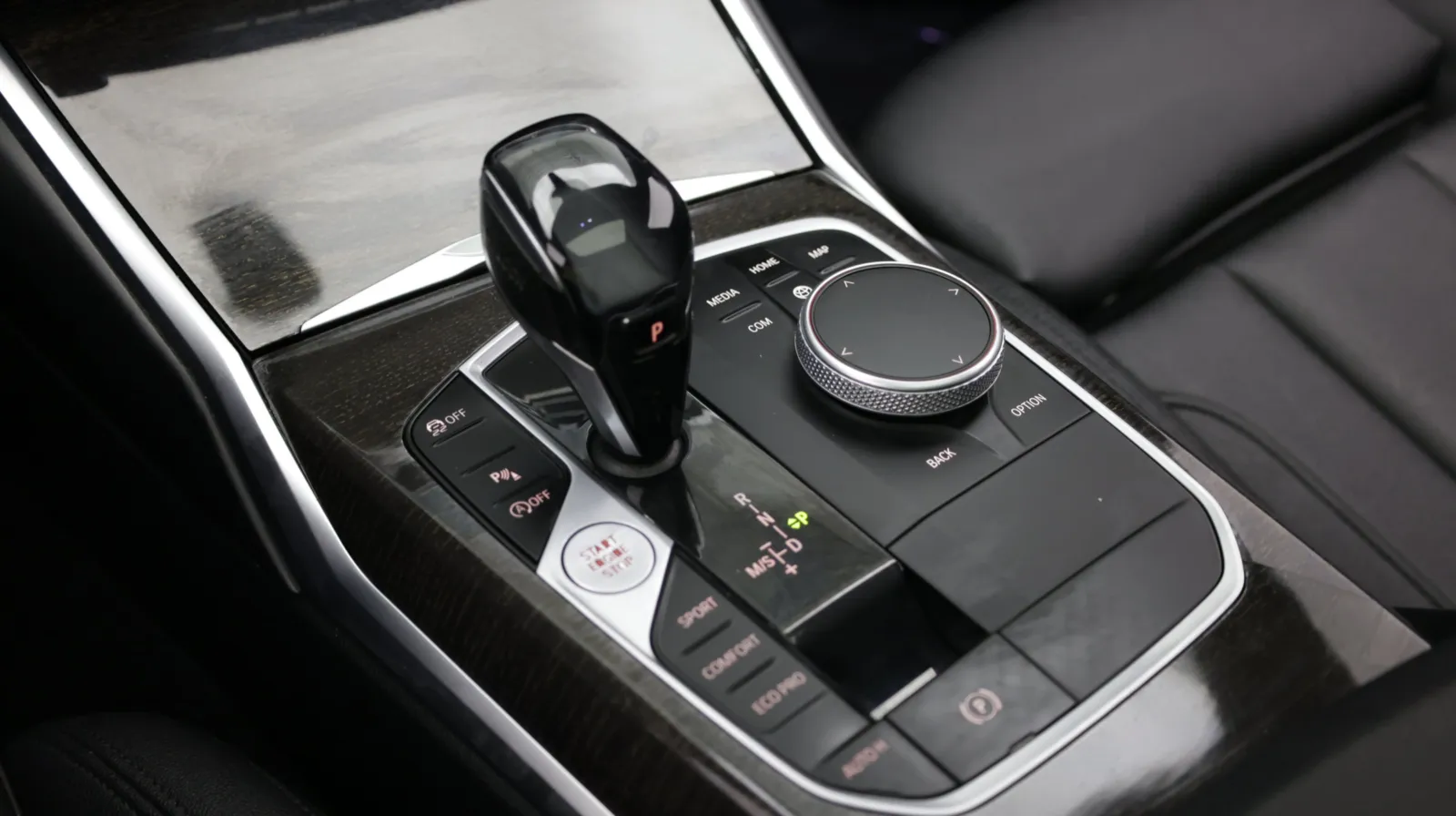 BMW 3 Series photo 20