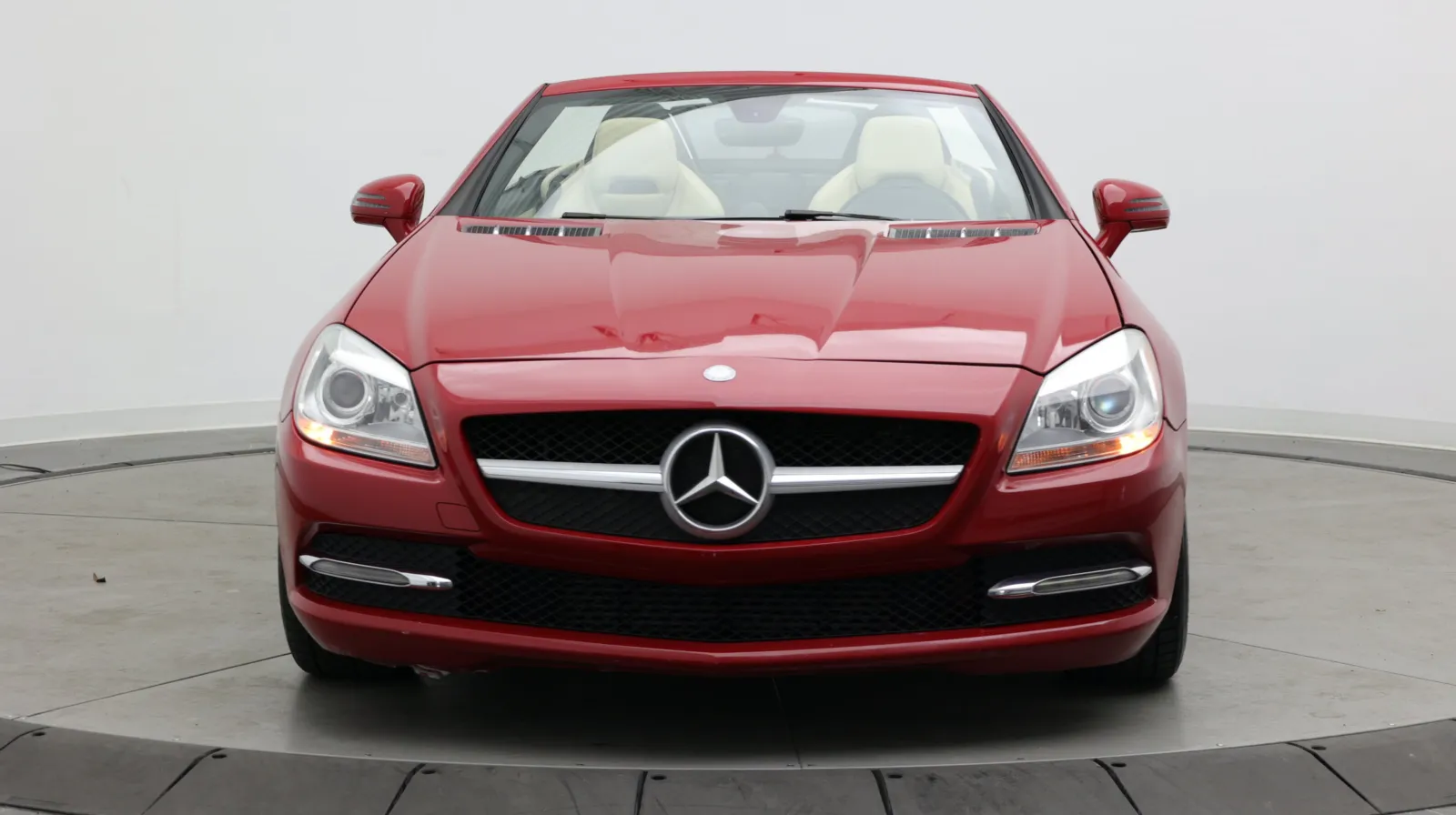 Mercedes-Benz SLK-Class photo 2