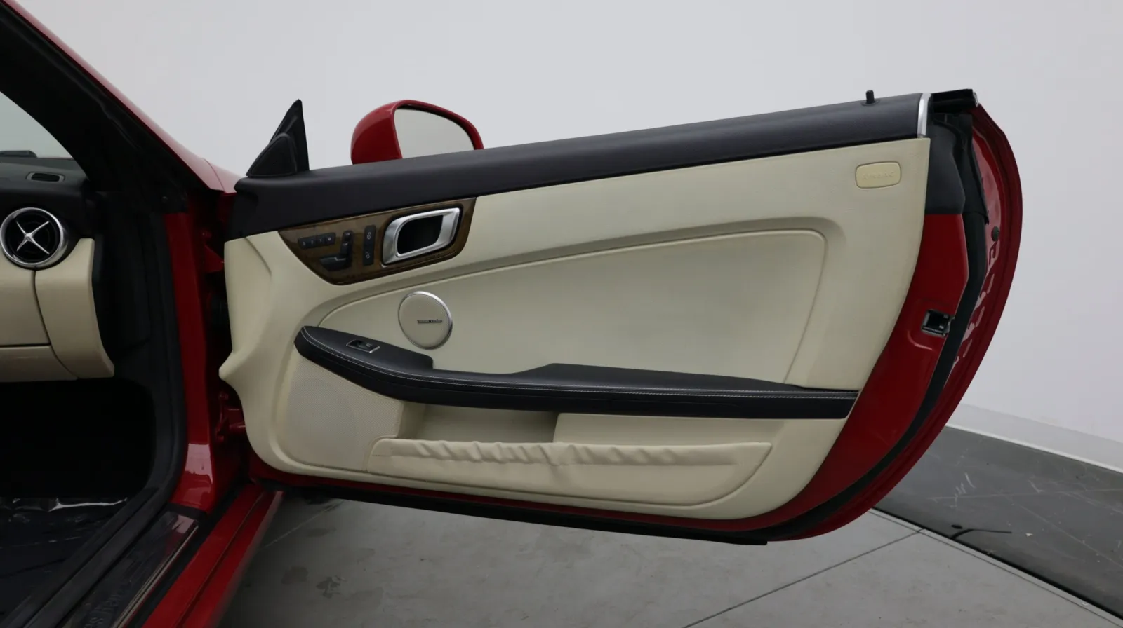 Mercedes-Benz SLK-Class photo 29