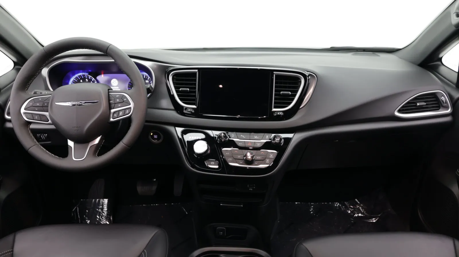 Chrysler Pacifica photo 28