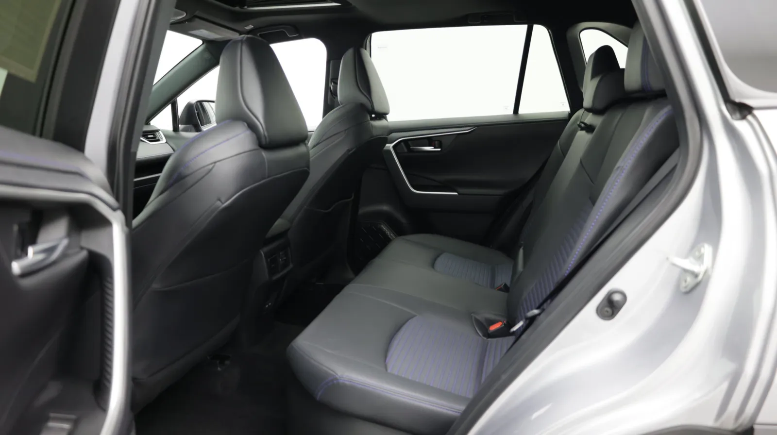 Toyota RAV4 photo 26