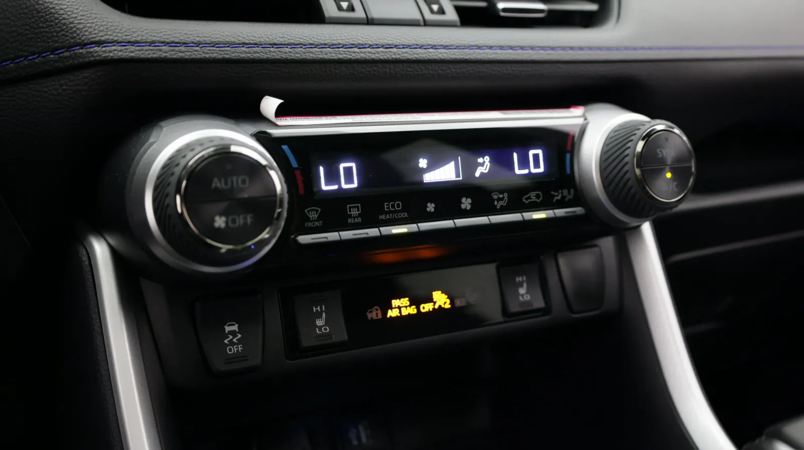 Toyota RAV4 photo 18