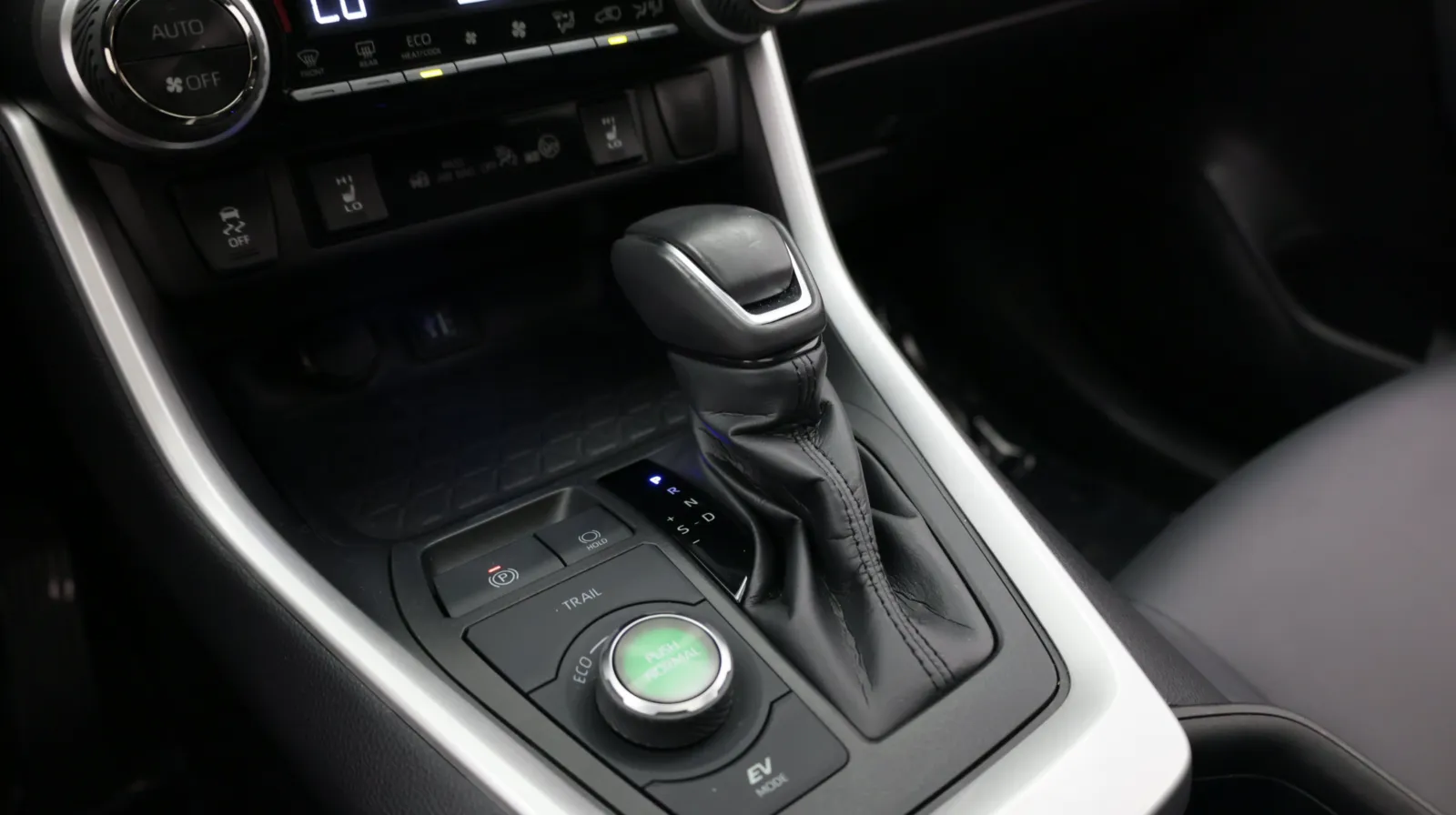 Toyota RAV4 photo 17