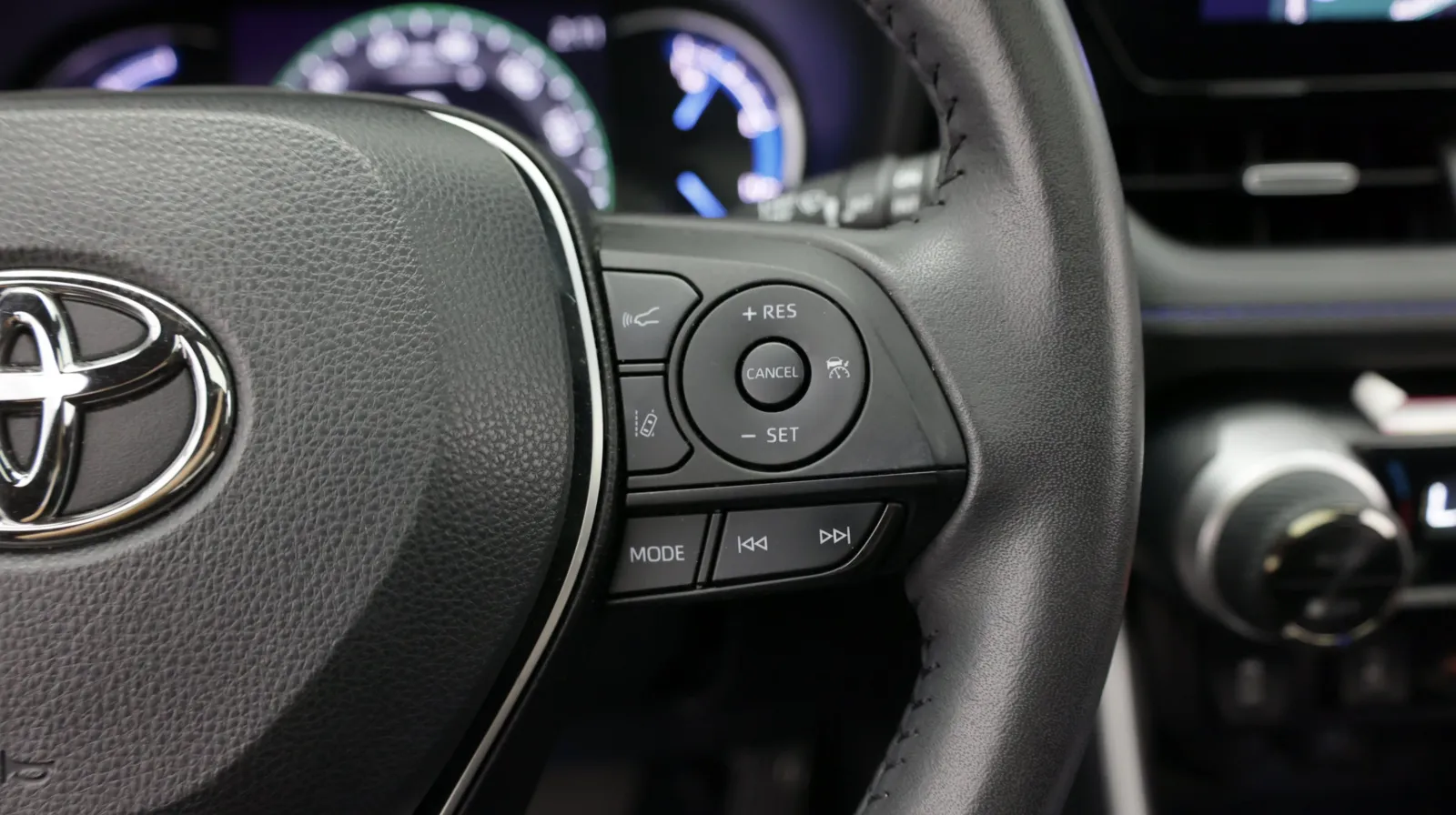 Toyota RAV4 photo 24