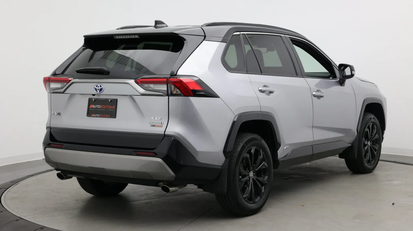 Toyota RAV4 photo 9
