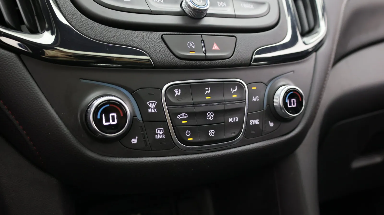 Chevrolet Equinox photo 18