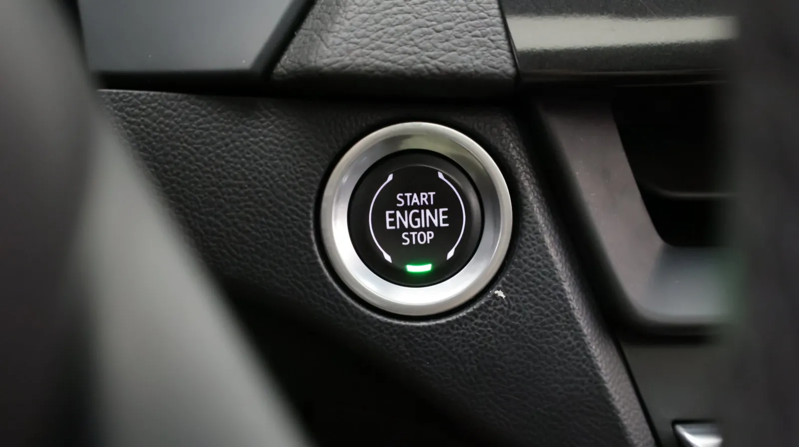 Cadillac CT4 photo 25