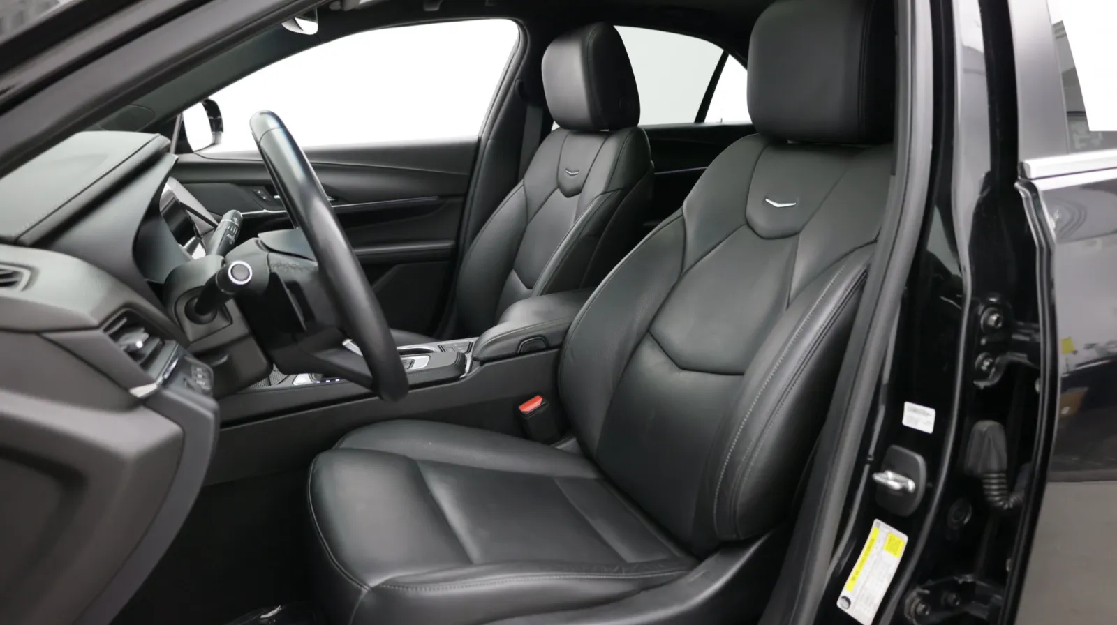 Cadillac CT4 photo 15