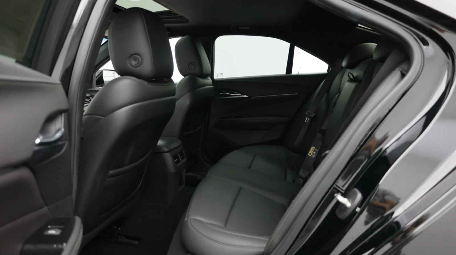 Cadillac CT4 photo 26