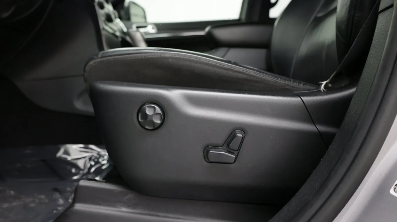 Jeep Grand Cherokee photo 13
