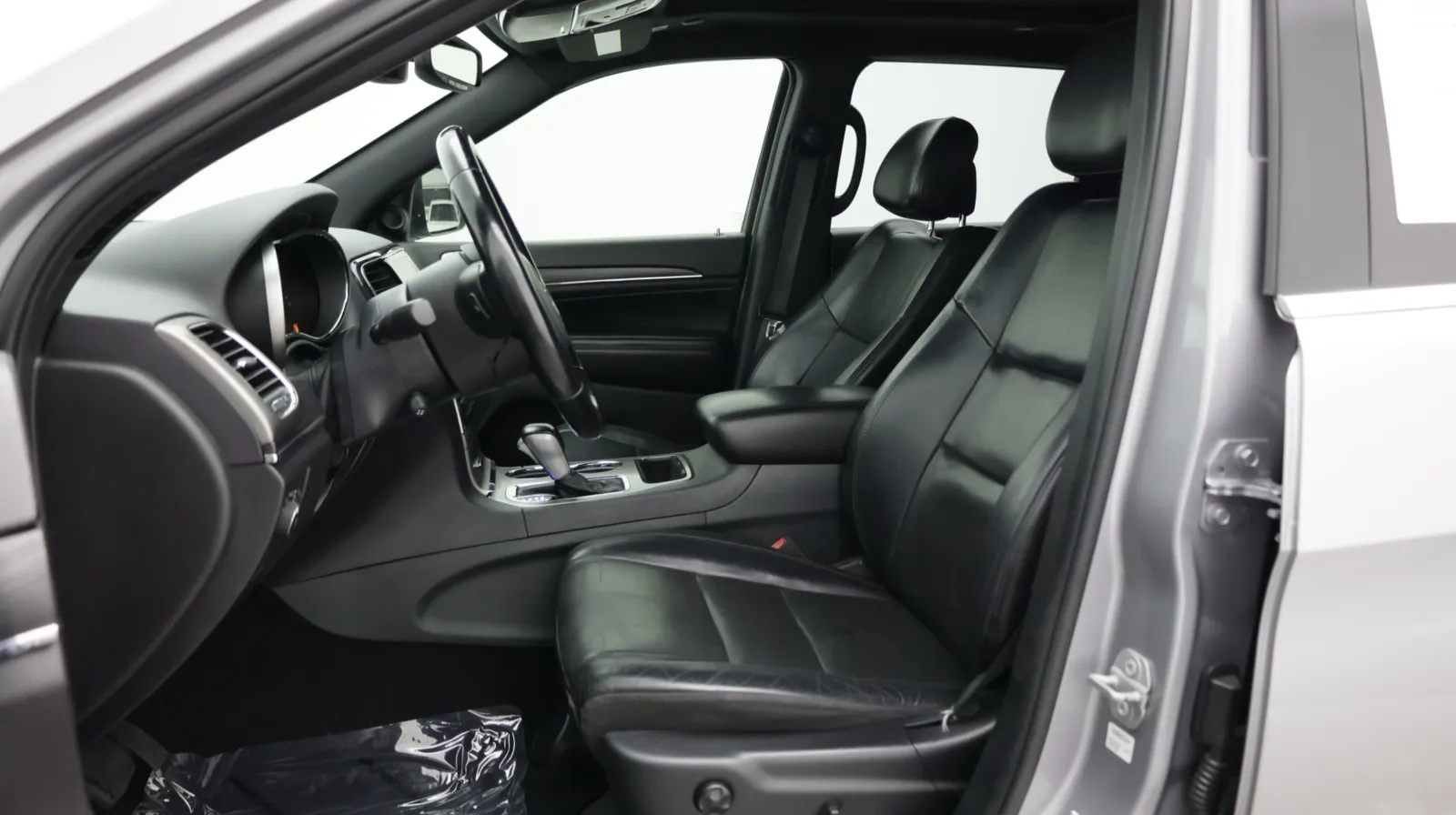 Jeep Grand Cherokee photo 14