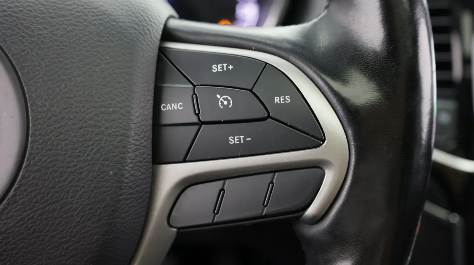 Jeep Grand Cherokee photo 20