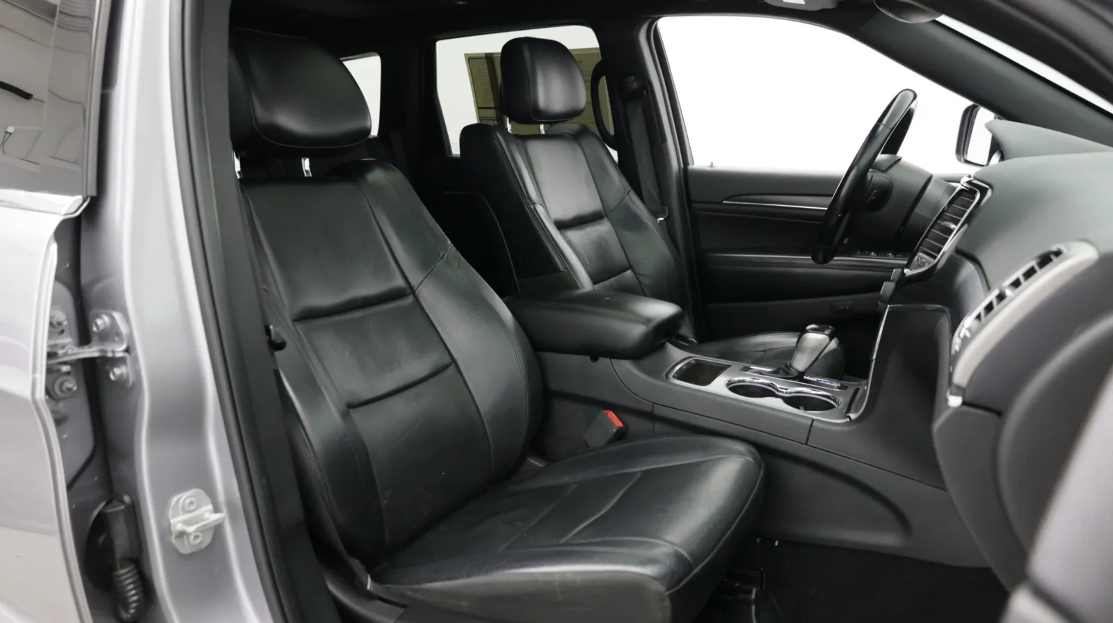 Jeep Grand Cherokee photo 37