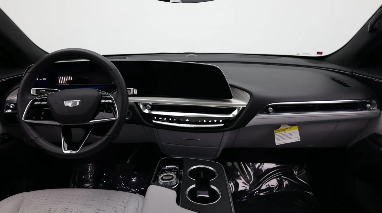 Cadillac Lyriq photo 32