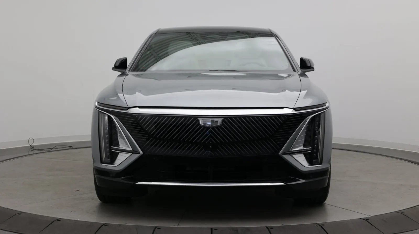 Cadillac Lyriq photo 2