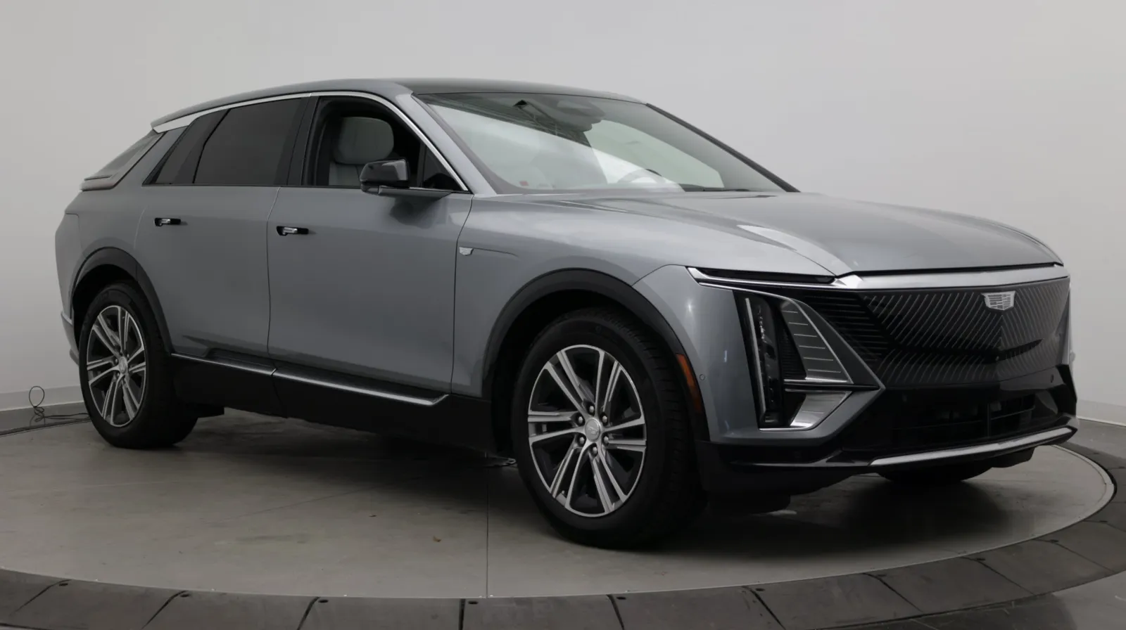 Cadillac Lyriq photo 3