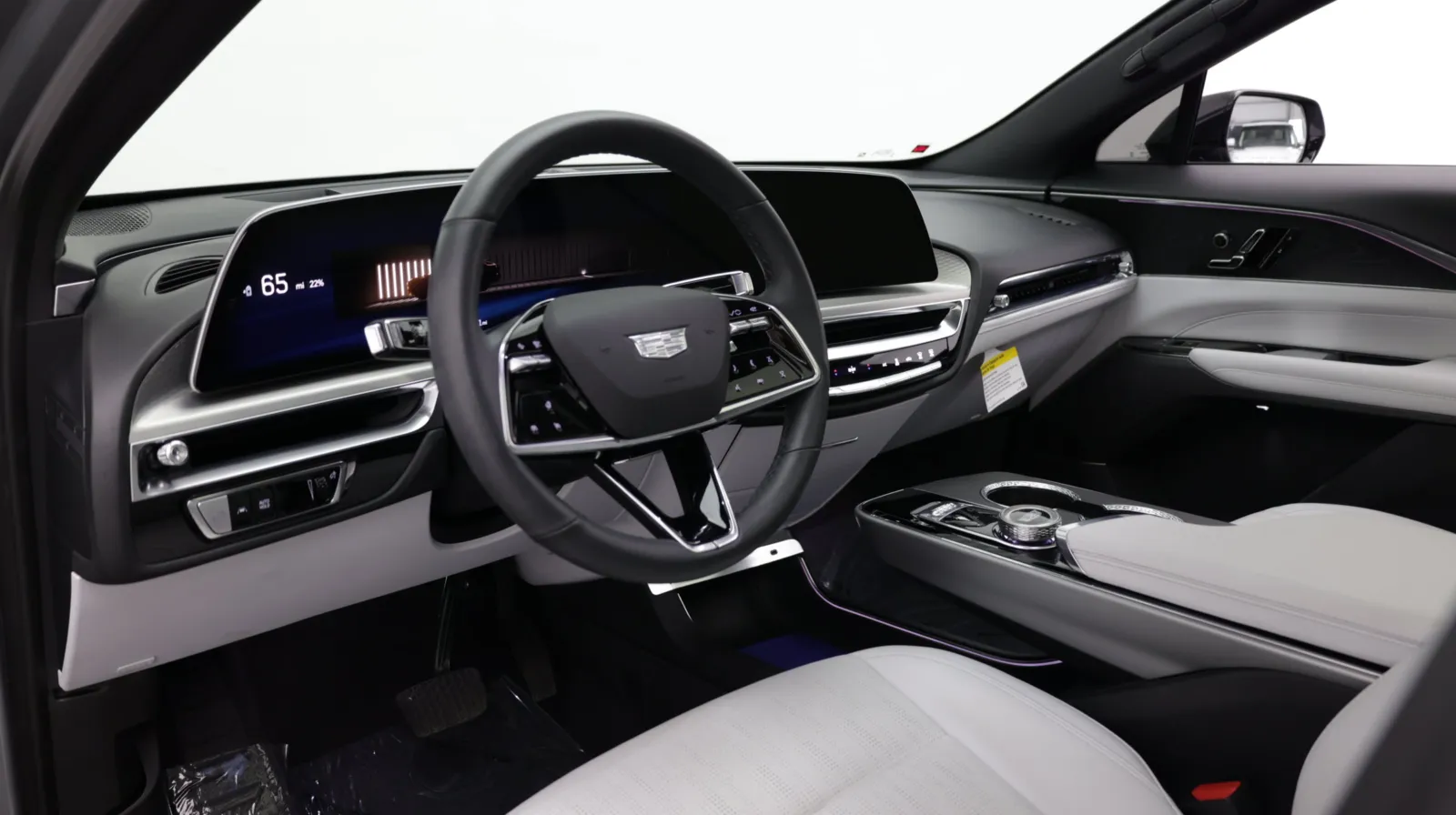 Cadillac Lyriq photo 10