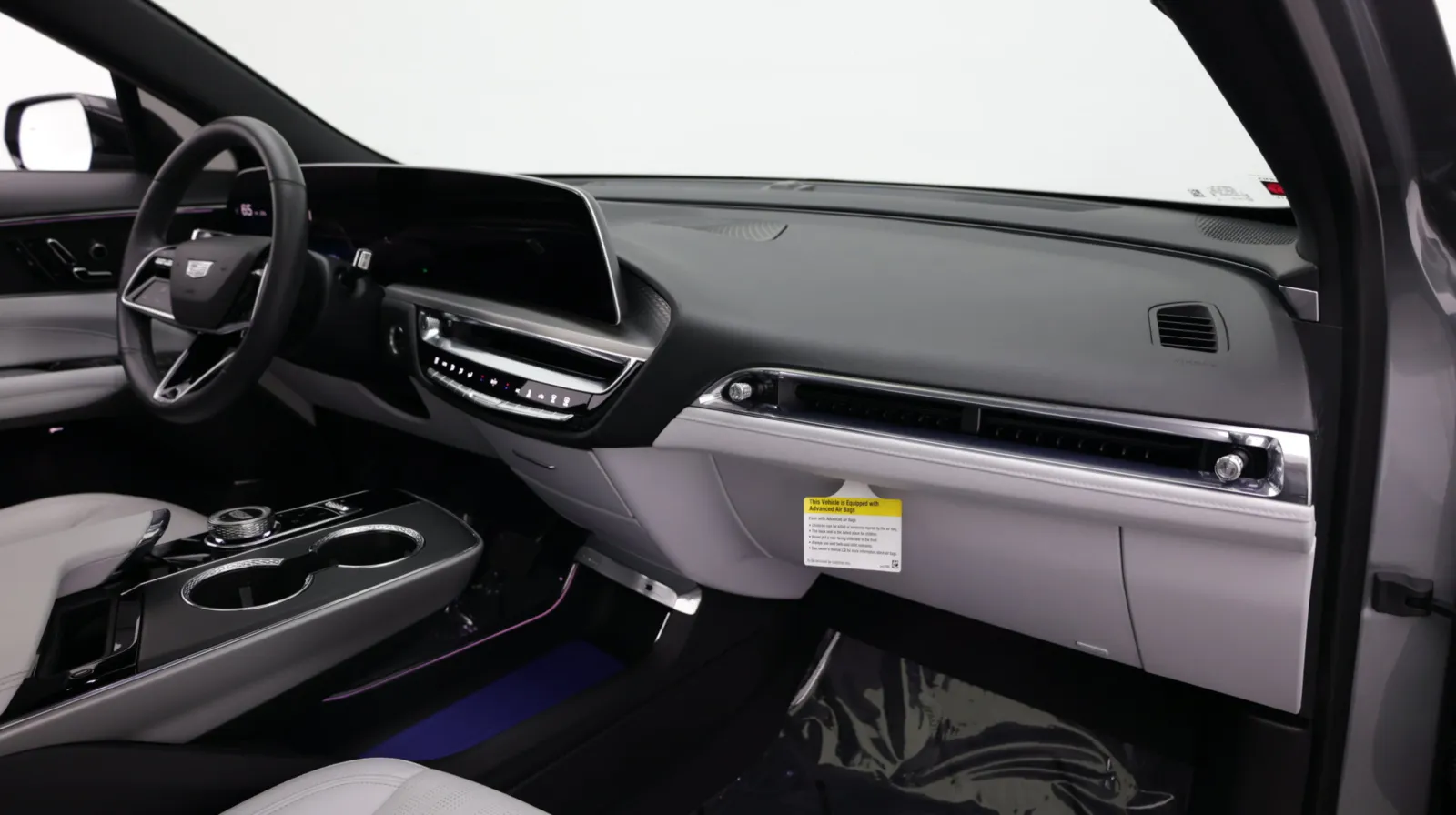 Cadillac Lyriq photo 41