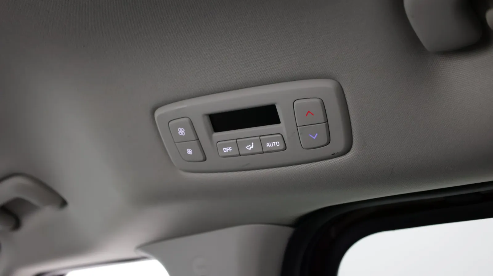 Kia Carnival photo 30