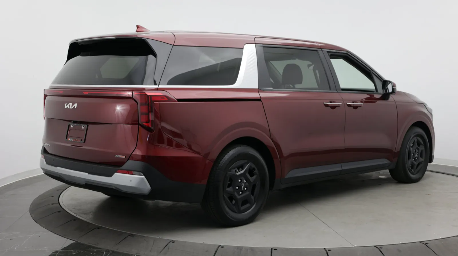 Kia Carnival photo 8
