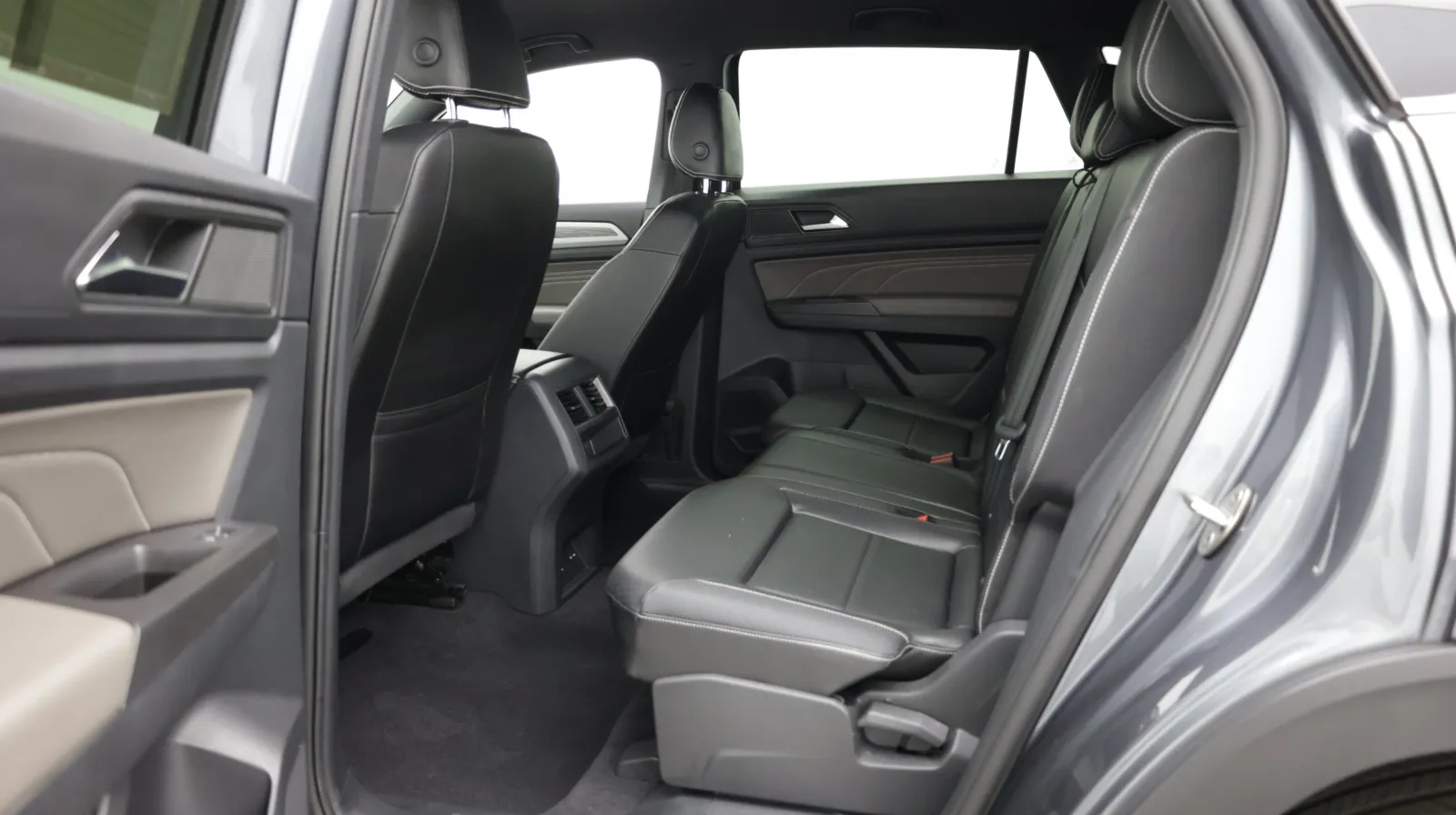Volkswagen Atlas Cross Sport photo 21