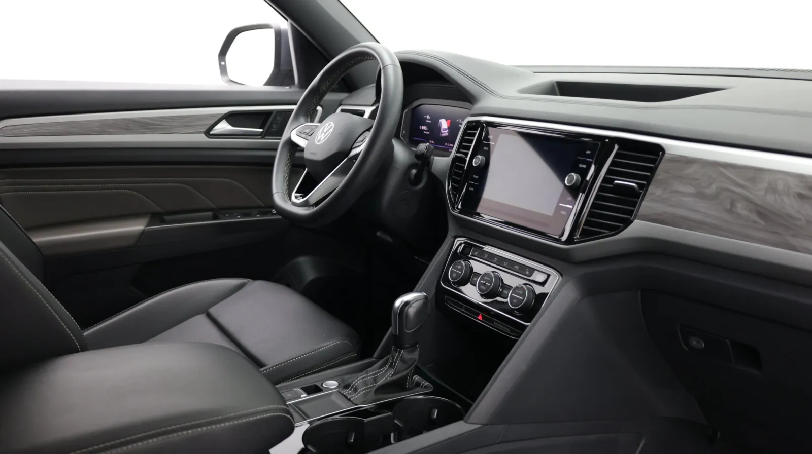 Volkswagen Atlas Cross Sport photo 32