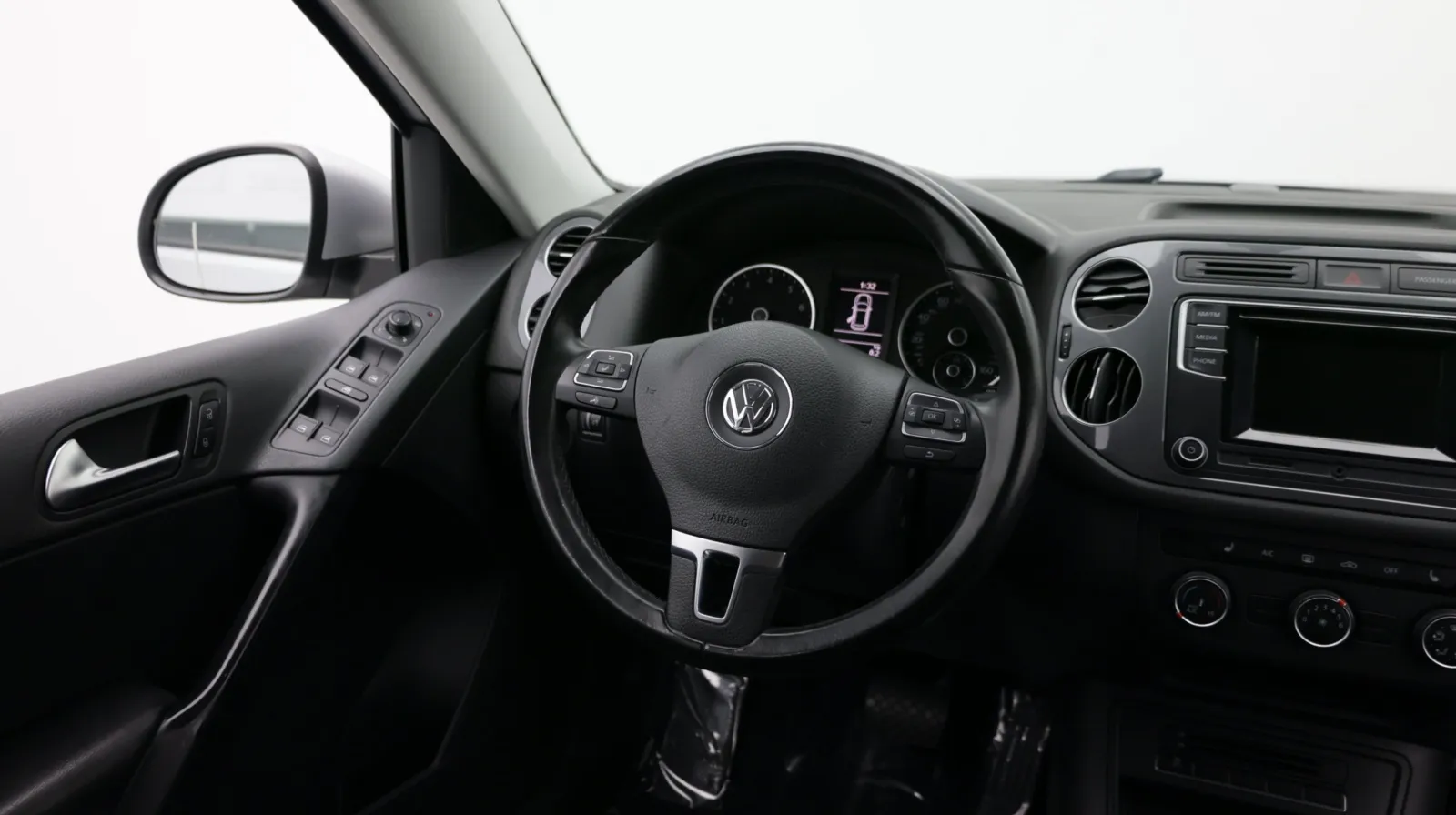 Volkswagen Tiguan photo 23